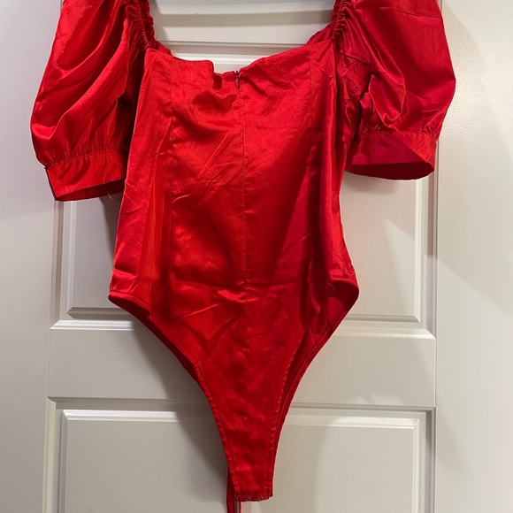 Red bodysuit - Picture 3 of 3